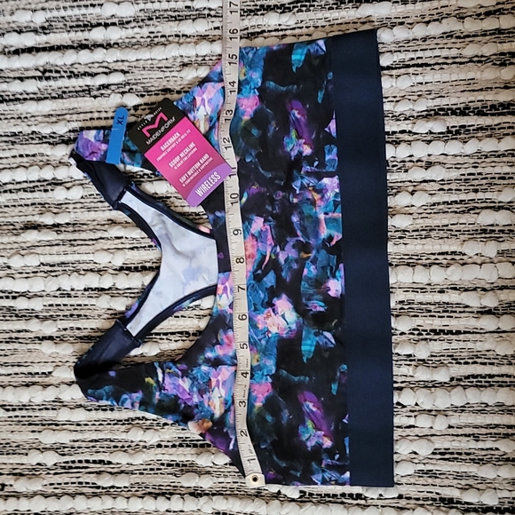 Maidenform Wireless Racerback Bralette - Picture 5 of 7